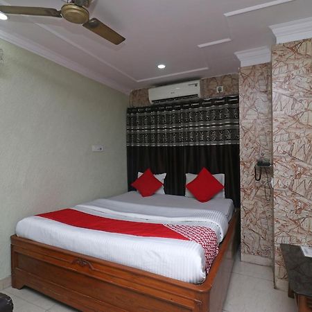 Oyo Flagship 16209 Hotel Ambar Palace Calcutta Bara Bazar Exterior foto