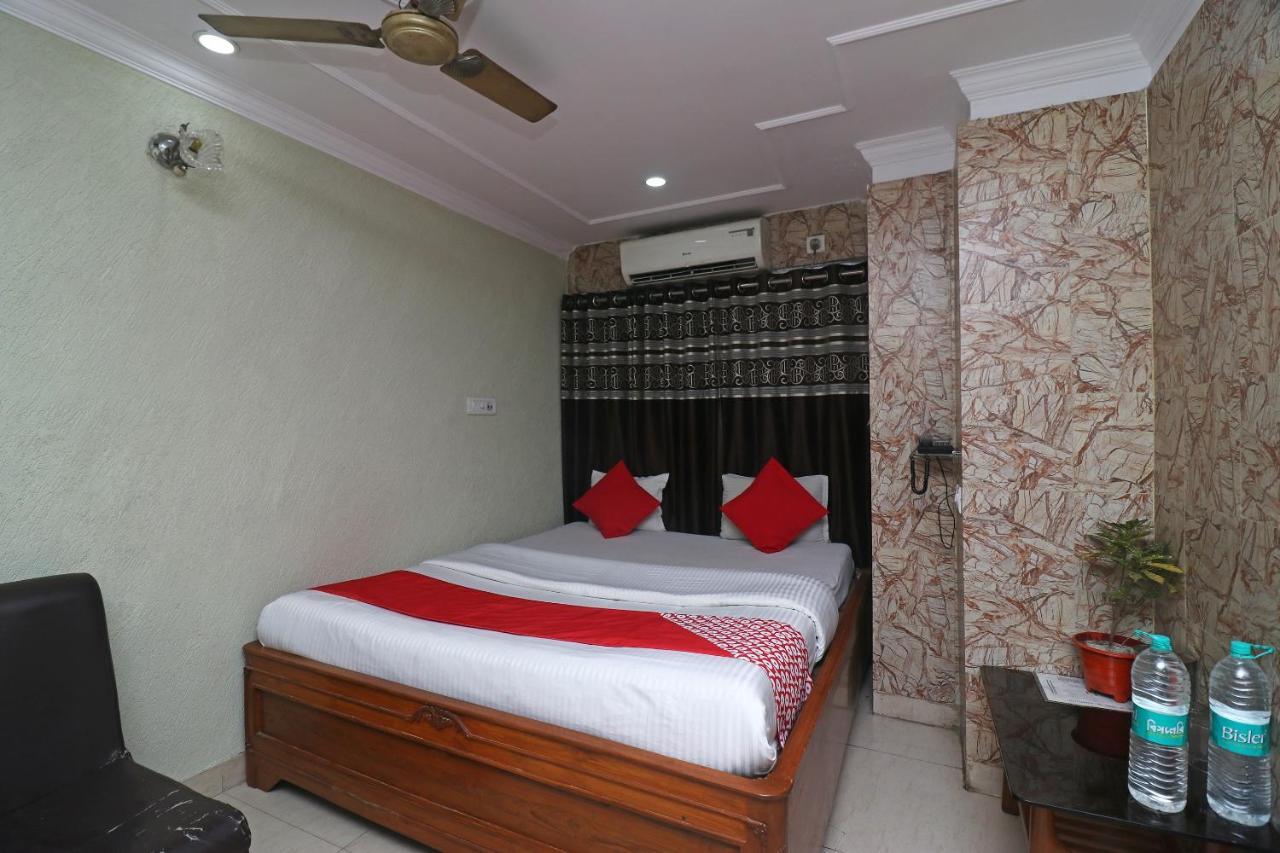 Oyo Flagship 16209 Hotel Ambar Palace Calcutta Bara Bazar Exterior foto
