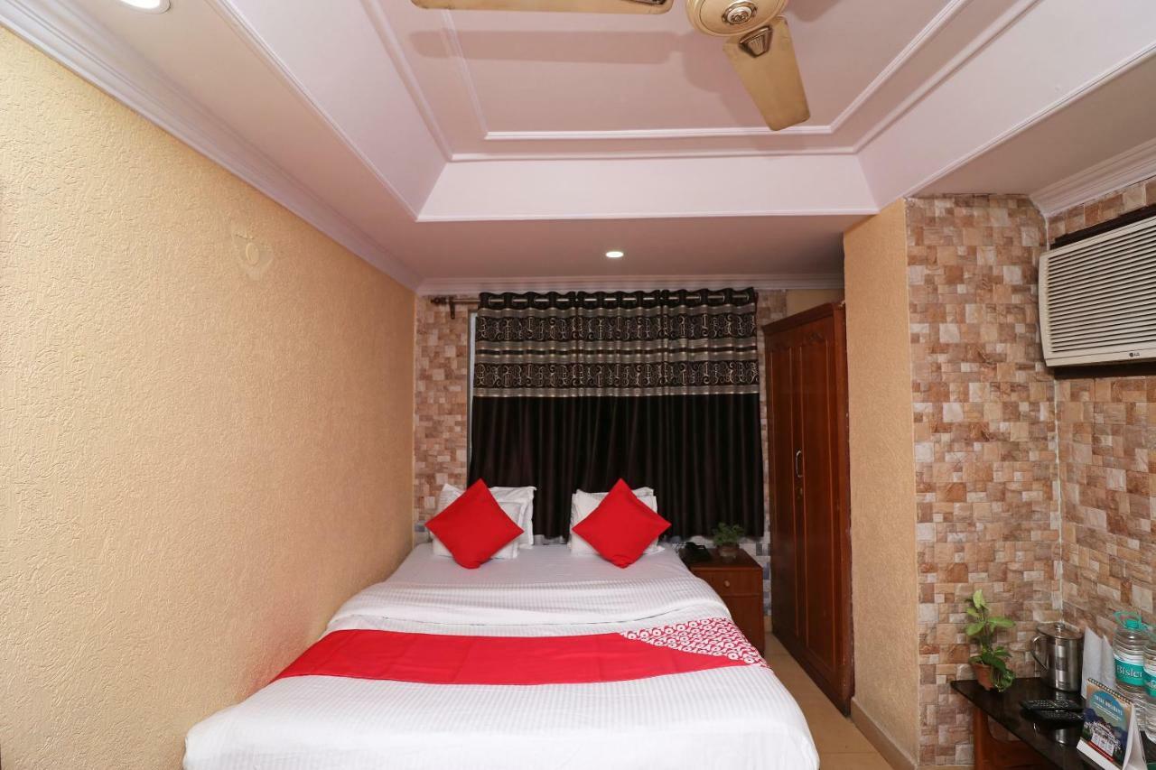 Oyo Flagship 16209 Hotel Ambar Palace Calcutta Bara Bazar Exterior foto