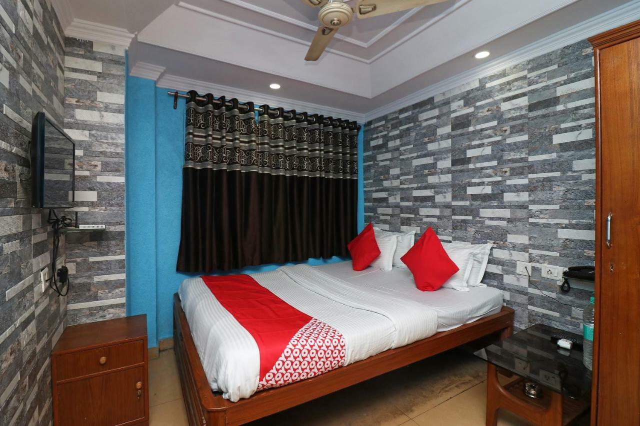 Oyo Flagship 16209 Hotel Ambar Palace Calcutta Bara Bazar Exterior foto