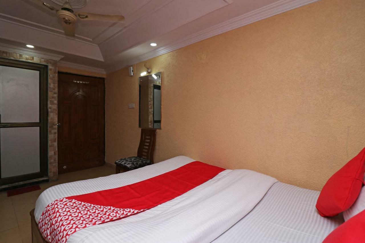 Oyo Flagship 16209 Hotel Ambar Palace Calcutta Bara Bazar Exterior foto