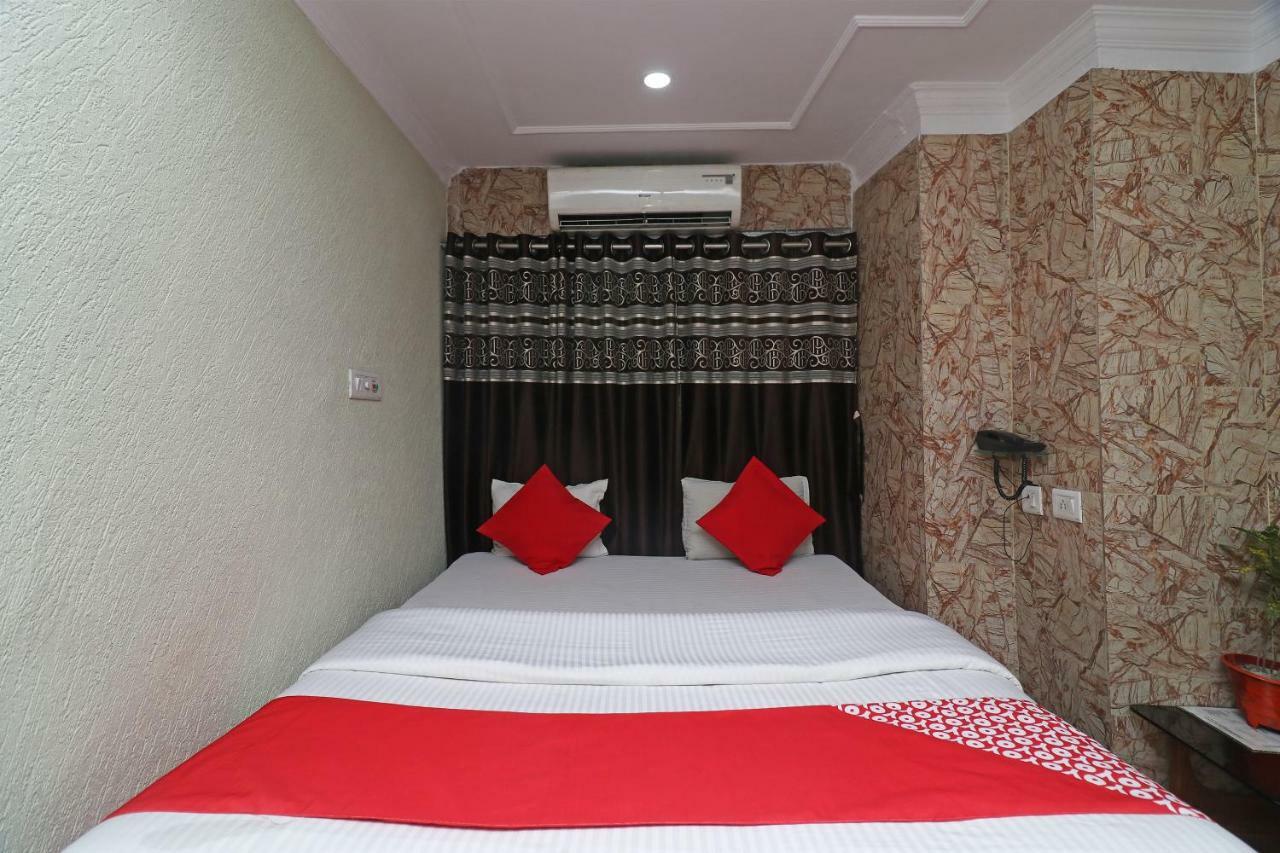 Oyo Flagship 16209 Hotel Ambar Palace Calcutta Bara Bazar Exterior foto