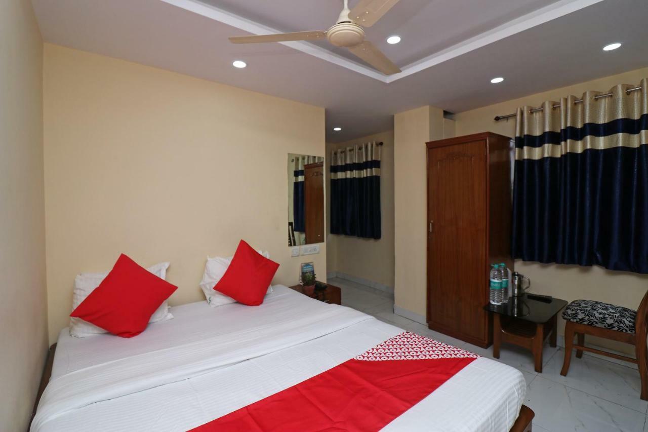 Oyo Flagship 16209 Hotel Ambar Palace Calcutta Bara Bazar Exterior foto