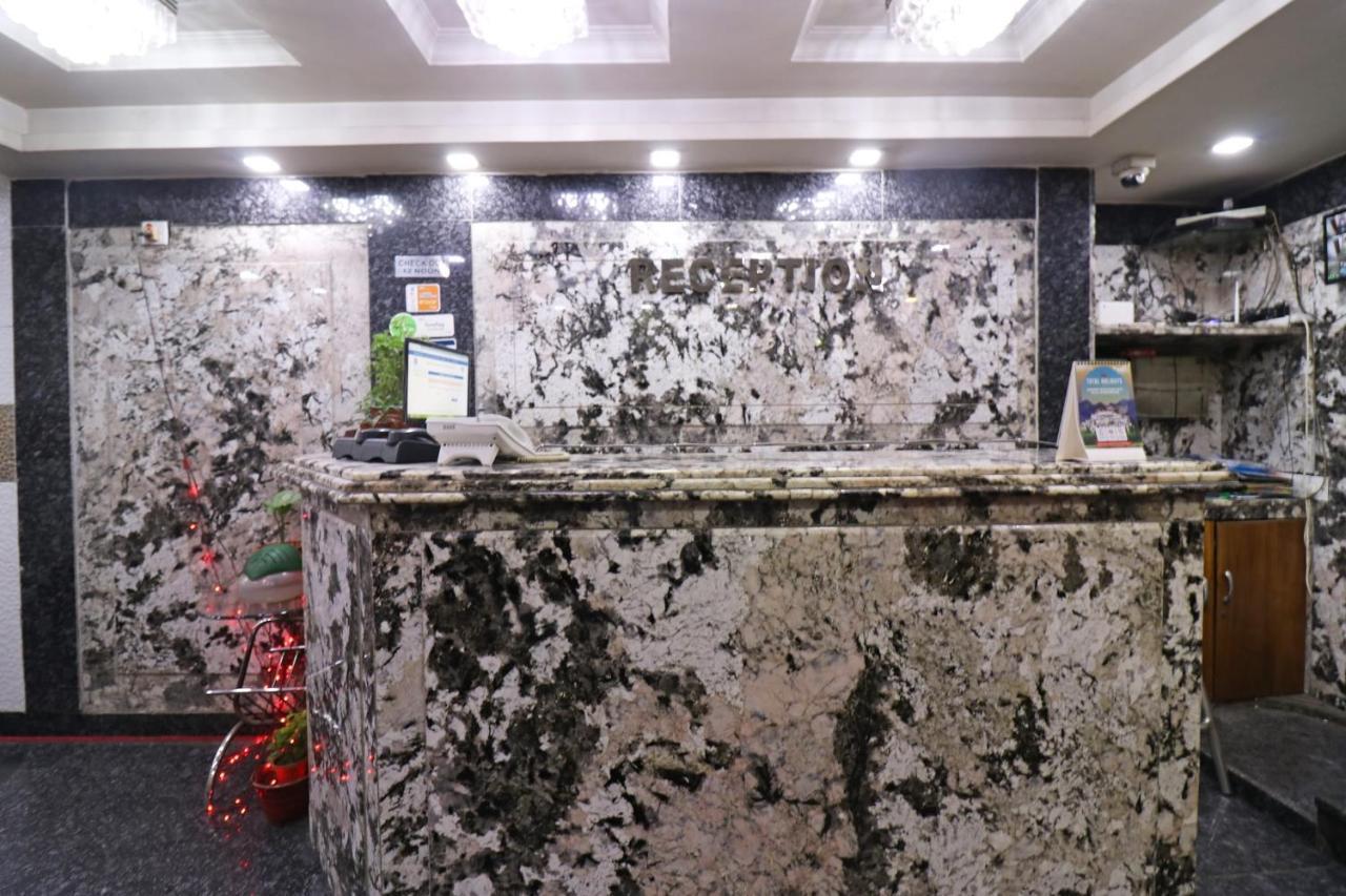 Oyo Flagship 16209 Hotel Ambar Palace Calcutta Bara Bazar Exterior foto