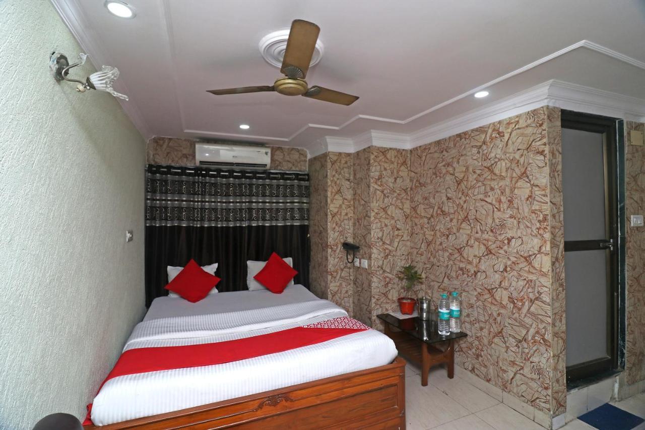 Oyo Flagship 16209 Hotel Ambar Palace Calcutta Bara Bazar Exterior foto